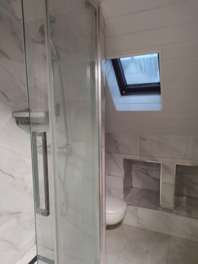 Chambre Privee A Bobigny -Salle De Bain Et Toilettes Sont Commune, -Pas De Cuisine エクステリア 写真